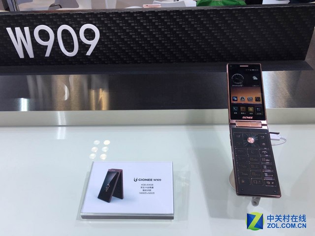 金立w909速出新闻金立天鉴W909提前一天亮相联通终端春季交易会 