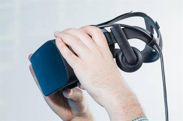 外媒评测Oculus Rift：根本不值得买！