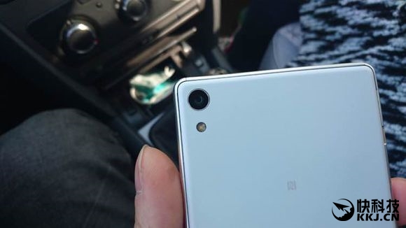 索尼新机Xperia C6曝光：外形很销魂！