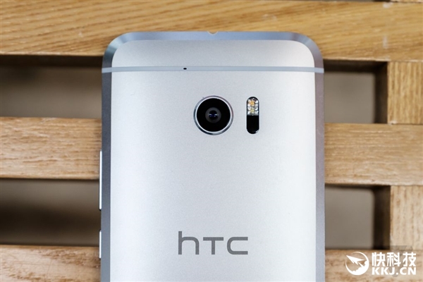 3799元/骁龙652！HTC 10高清上手图赏：又要逆天