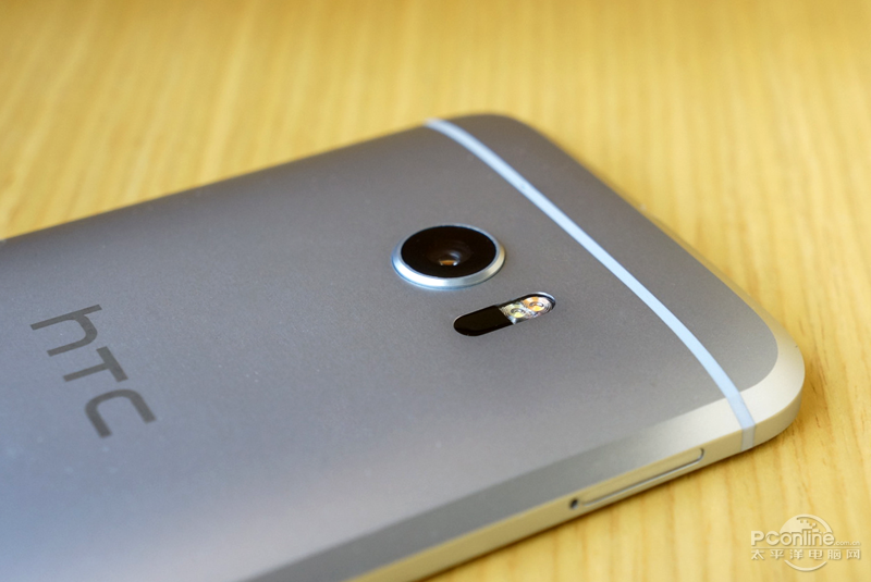 3799元！HTC 10上手体验：拍照媲美GS7