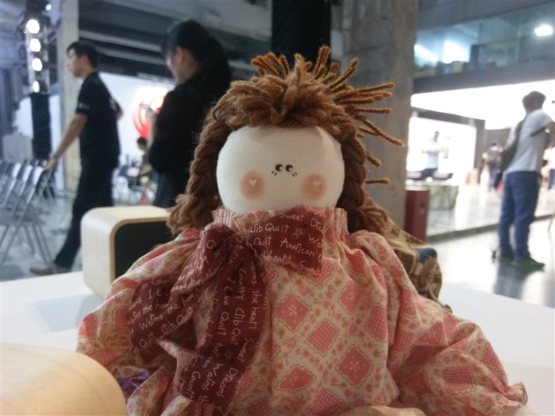 3799元！HTC 10上手体验：拍照媲美GS7