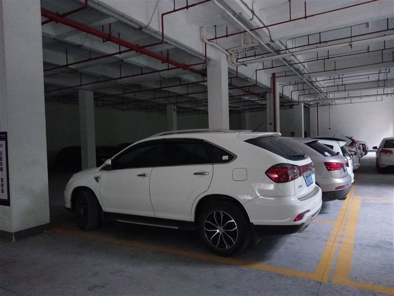 3799元！HTC 10上手体验：拍照媲美GS7