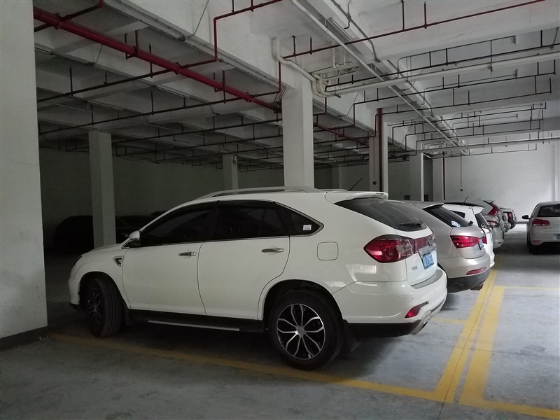 3799元！HTC 10上手体验：拍照媲美GS7