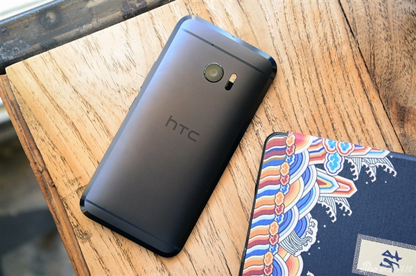 国行HTC 10图赏：下巴终于变了
