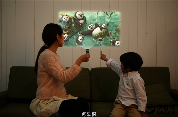 新一代360儿童手表曝光：太科幻了！