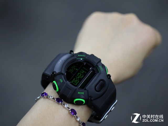 信仰充值 雷蛇Nabu Watch智能手表体验 