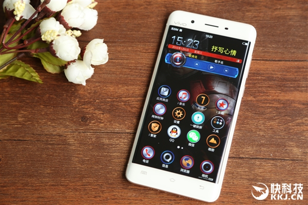 帅爆！《美国队长3》定制Xplay5旗舰版图赏