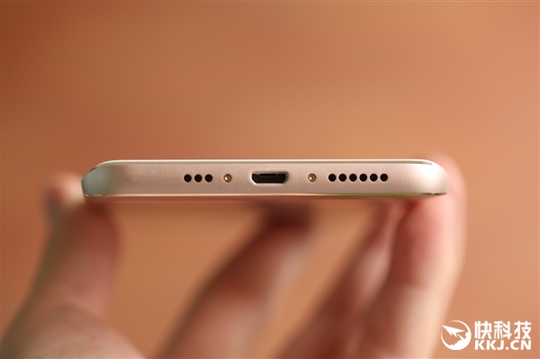 帅爆！《美国队长3》定制Xplay5旗舰版图赏