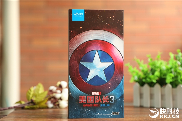 帅爆！《美国队长3》定制Xplay5旗舰版图赏