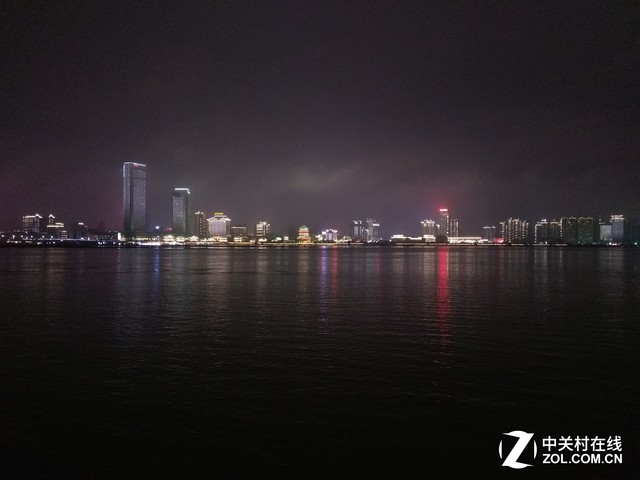 拿什么重拾信仰 HTC 10 lifestyle评测 