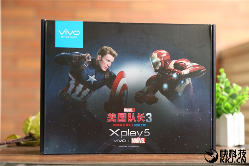 6G内存+骁龙820+双曲面屏！vivo Xplay5旗舰版评测