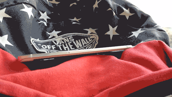 6G内存+骁龙820+双曲面屏！vivo Xplay5旗舰版评测