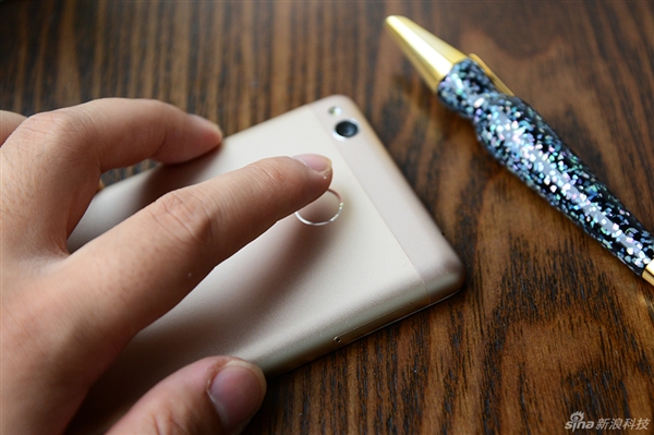 4100mAh电池轻松用2天：699红米3S高清图赏