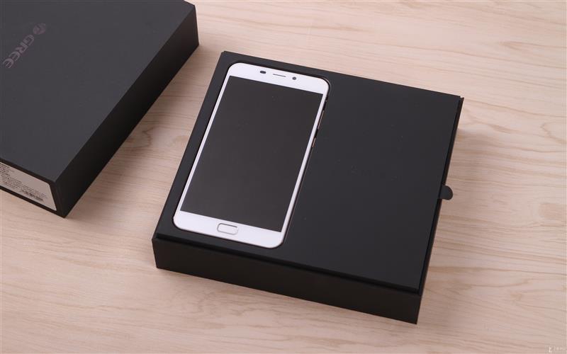 格力手机2评测：空有情怀 不够格的旗舰