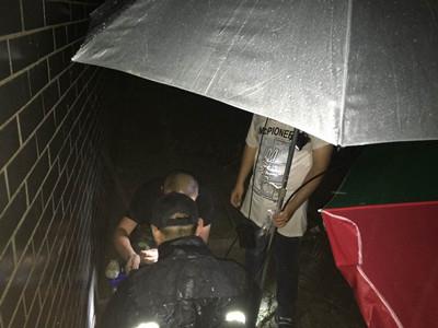 龙卷风挂断基站 联通火速抢修恢复