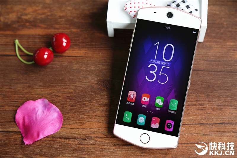 前置2100万美颜效果如何？美图M6评测