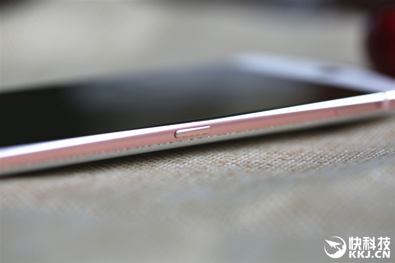 前置2100万美颜效果如何？美图M6评测