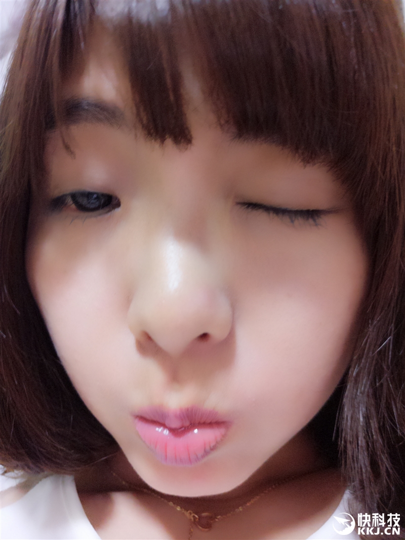 前置2100万美颜效果如何？美图M6评测