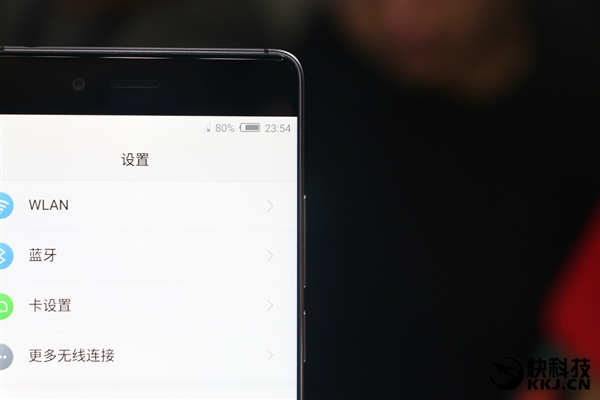 2499元！nubia新旗舰Z11现场上手图赏：无边框超帅