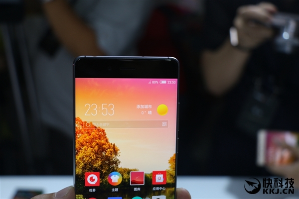 2499元！nubia新旗舰Z11现场上手图赏：无边框超帅