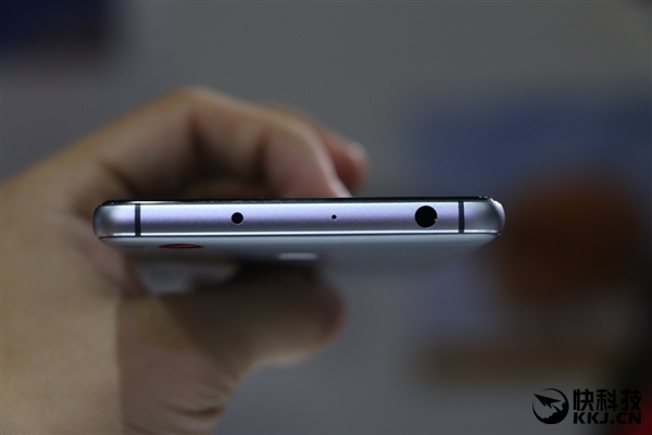 2499元！nubia新旗舰Z11现场上手图赏：无边框超帅