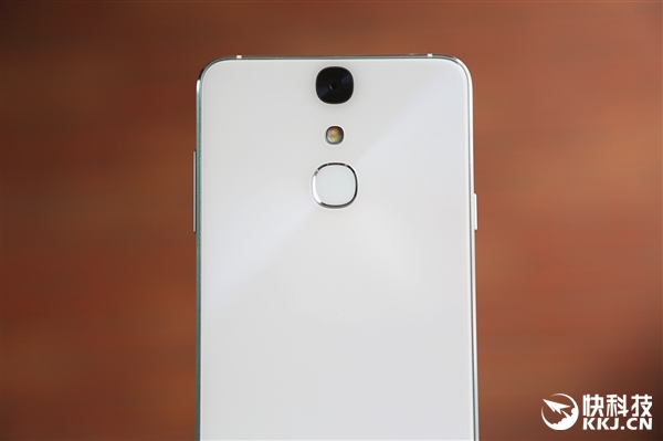 1993元！TCL 750正式发布：主打文艺气质