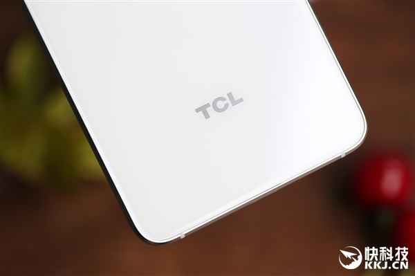 1993元！TCL 750正式发布：主打文艺气质