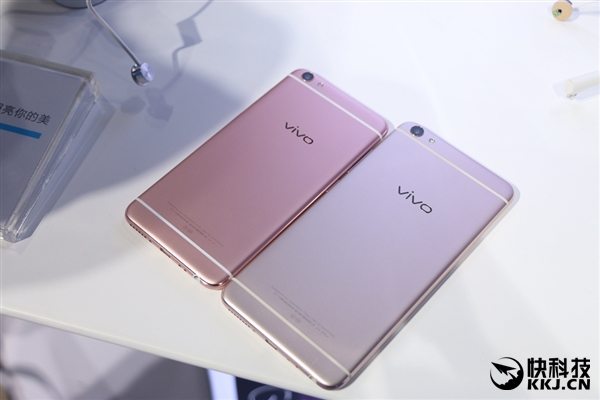 vivo X7/X7 Plus现场上手图赏：颜值爆表/前置指纹