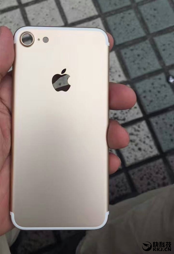 对比6S！iPhone 7外形曝光：变化好多