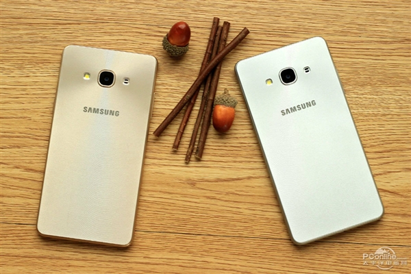 799元！三星中国首发新机J3 Pro图赏：后壳塑料玩绝