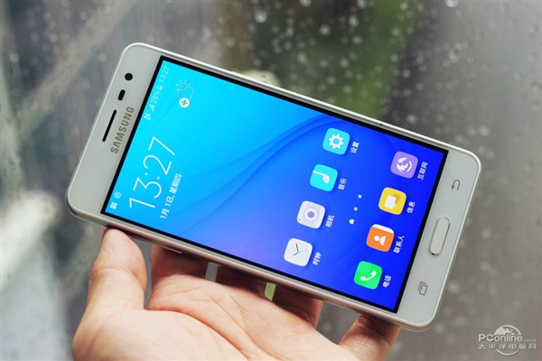 799元！三星中国首发新机J3 Pro图赏：后壳塑料玩绝