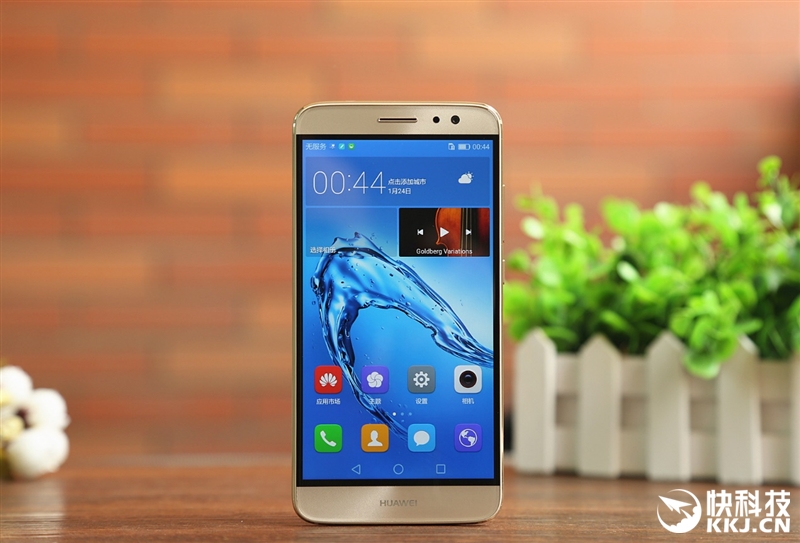 2399元超越电信机！华为麦芒5首发评测