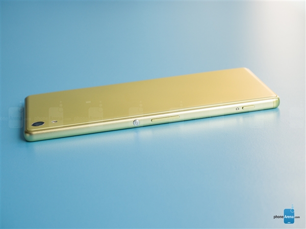 窄边教科书！索尼6寸Xperia XA Ultra美国开卖：2500元