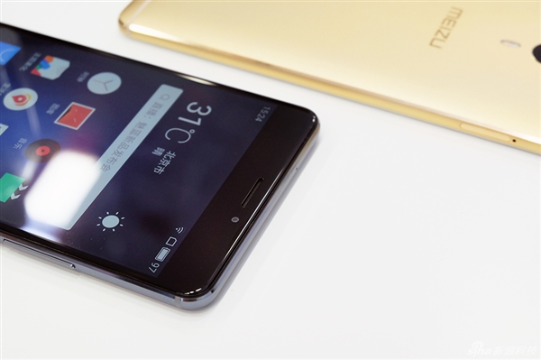 年轻人第一部时尚商务机？魅蓝Max现场图赏：四色集齐