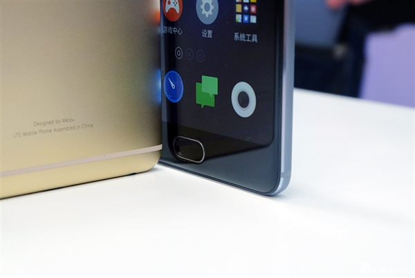 年轻人第一部时尚商务机？魅蓝Max现场图赏：四色集齐