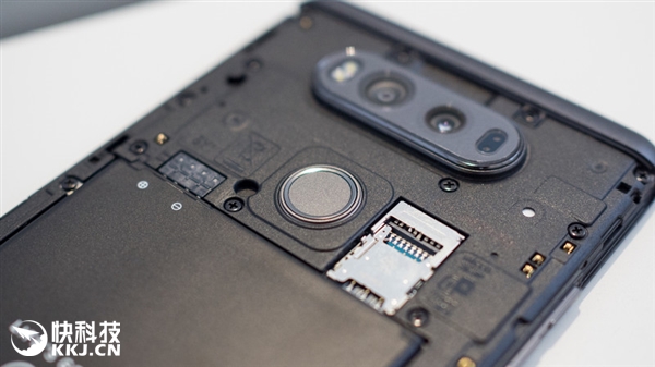 可拆电池我只服LG！新旗舰V20图赏：双屏双摄 HiFi炸裂