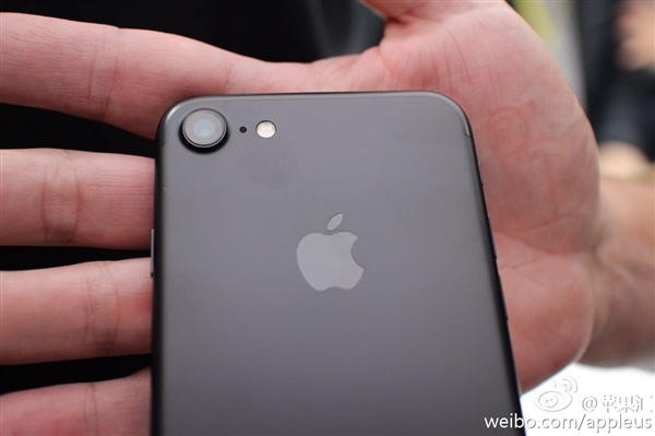 iPhone 7官方+现场图赏：最美颜色最坑！