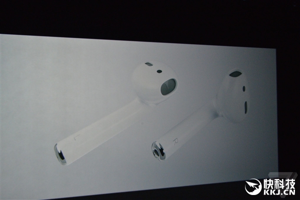 iPhone 7必备！苹果发布无线耳机AirPods：1288元