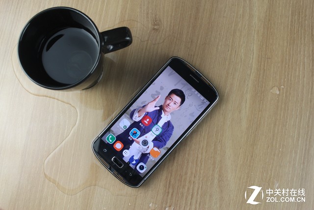 用双摄去记录世界 AGM X1旅行手机评测 