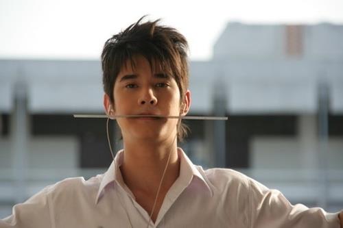 苹果iPhone 7发布会被网友黑哭：最后一图简直了...