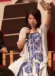 苹果iPhone 7发布会被网友黑哭：最后一图简直了...