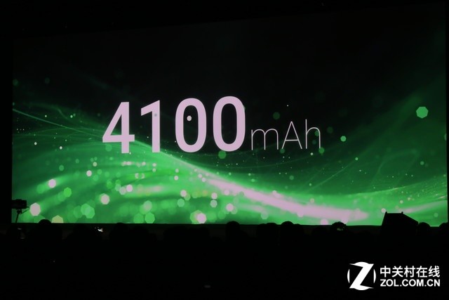 6英寸巨屏商务机魅蓝Max发布 售价1699元 