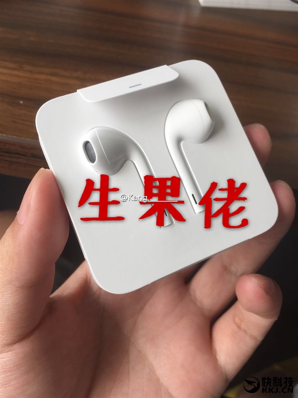 iPhone 7 Plus国行开箱一览：磨砂黑也很帅