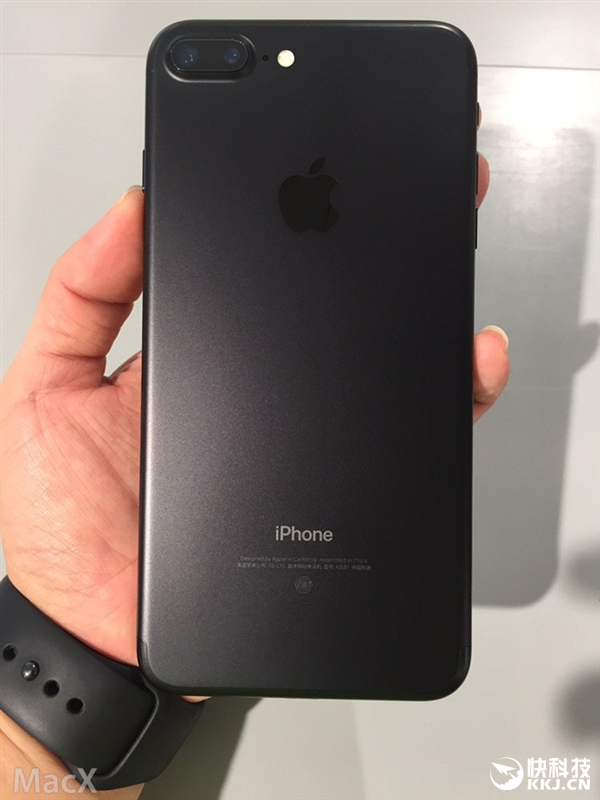 iPhone 7 Plus国行开箱一览：磨砂黑也很帅