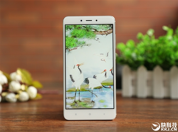 别想了 红米Note 4没有骁龙652版本