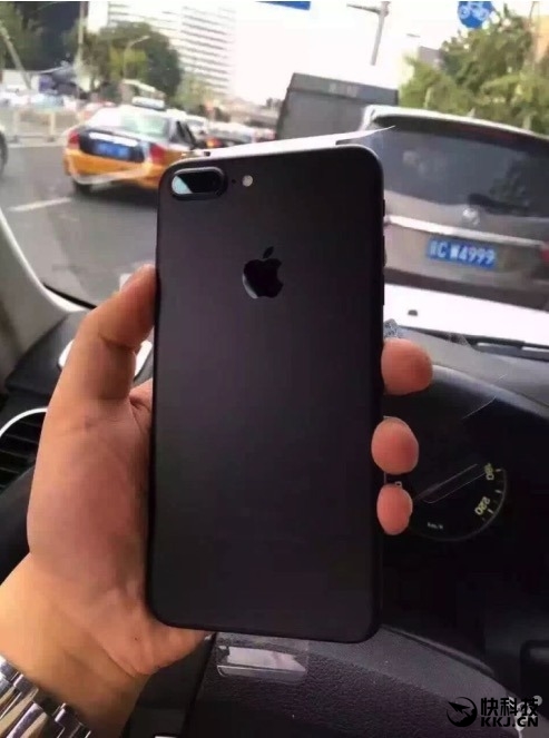 iPhone 7亮黑版开箱：果然与众不同