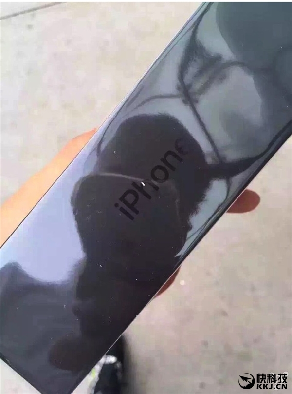 iPhone 7亮黑版开箱：果然与众不同