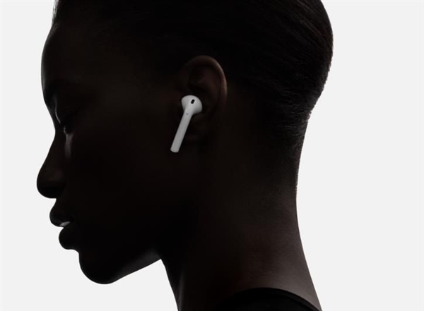 防止苹果AirPods弄丢的耳机线亮相 简直绝配
