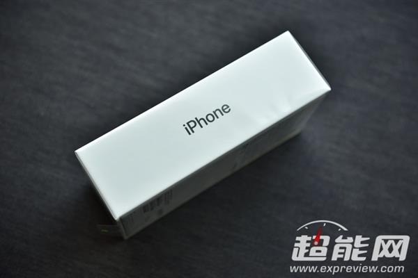 这就是苹果的小七！iPhone 7手机开箱图赏
